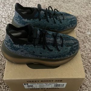 Toddler Yeezy 380